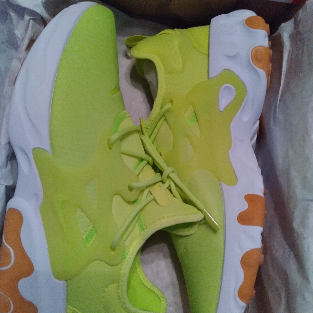 NIKE PRESTO